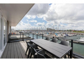 Unique apartment located on the Oosterschelde and marina of Sint Annaland